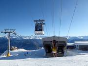 Violettes-Plaine Morte - 30pers. Funitel - wind stable gondola lift with two parallel haul ropes at a distance