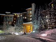 Taynton Lodge at night