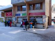 Well-maintained ticket areas at Seegatterl