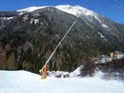 Snow lance on the valley run