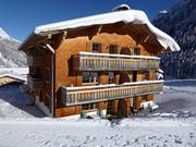 Chalets directly on the slopes