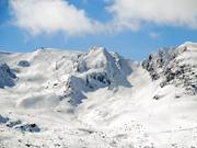 Freeride slopes at the Rouet chairlift in the Saint Sorlin d'Arves ski area