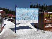 Information board with piste map
