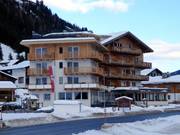 Naturhotel Tandler approx. 600 m from the ski area