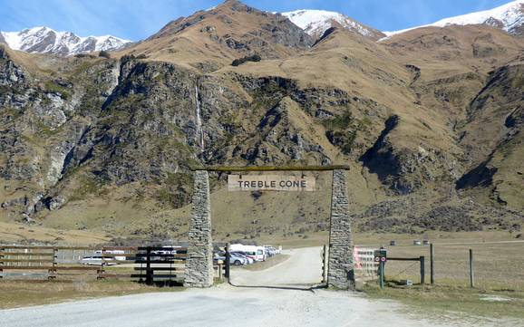 New Zealand: access to ski resorts and parking at ski resorts – Access, Parking Treble Cone
