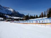 Practice slope with conveyor belt Golf 2