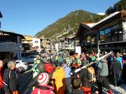 Lively activity in the pedestrian zone in Ischgl