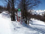 Slope signposting in the ski resort of Vogel