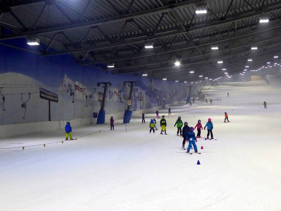 Indoor ski area - Skiing Alpenpark Neuss