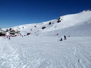 Practice slope with conveyor belts at the base area