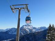 Zweikofelbahn - 15pers. Gondola lift (monocable circulating ropeway)