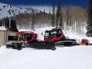 Modern snow groomers