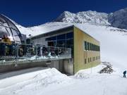 Overnight stay at 3,142 m in the Hohsaas mountain restaurant