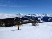 Skiing with a gorgeous panorama on the Unterrat