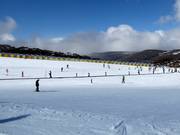 Conveyor belts and practice slope at the Halley's Comet mountain station