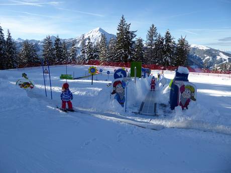 Skischule greenorange Radstadt ski school children's area