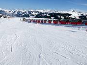 Covered conveyor belt with practice slope on the Resterhöhe
