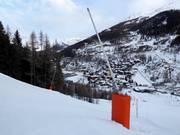Snowmaking with lances in Tignes