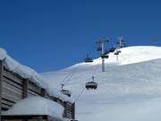 Alp Dado-Crest la Siala - 6pers. High speed chairlift (detachable) with bubble and seat heating