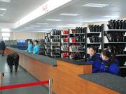 Friendly welcome at the ski rental