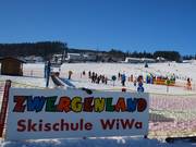 At Ritzhagen, the Zwergenland of the WiWa ski school is located.