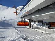 Asitzgipfelbahn 8er - 8pers. High speed chairlift (detachable) with bubble and seat heating