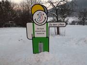 Sign to the ski lifts