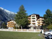 Hotel Jägerhof at the valley station