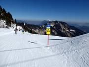 Slope marking in the ski resort of Garmisch-Classic