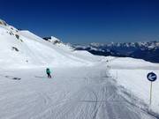 Easy slope No. 1 from the glacier plateau to the Alpincenter