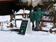 Free ski storage during the day at the restaurant
