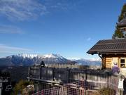 You can end your ski day in a relaxed atmosphere on the sun terraces.