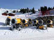 Snowmaker at the mid-station