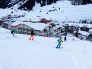 The valley run to Ischgl leads directly to the hotels.