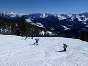 Ski lesson in the ski resort of Ifen