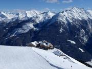 The Wildkogelhaus is located in the heart of the ski area.