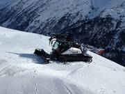 Snow groomer in the Vent ski area