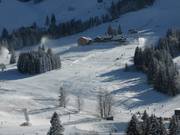 Easy slope Zubringer at the 8-seater chairlift