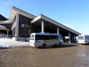 Free hotel shuttle bus in Hanazono