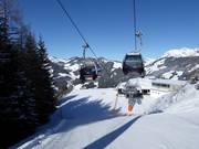 Schattberg X-press II - 8pers. Gondola lift (monocable circulating ropeway)