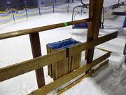 You will also find waste bins in the ski hall.