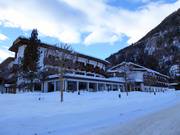 A ski route leads directly to the Defereggental Hotel & Resort.