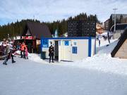 Paid toilet facilities at the valley station