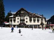 Hotel Ice Angels directly on the slope