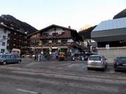 Hotel Peter directly at the valley station in Canzei