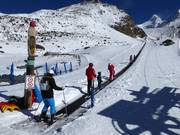 Snowland - People mover/Moving Carpet