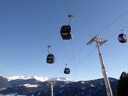Kreuzjochbahn 1 - 6pers. Gondola lift (monocable circulating ropeway)