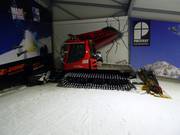The snow groomer prepares the entire ski hall