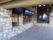 Well-maintained ticket area Warm Springs