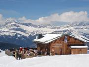 Mountain hut tip Les Crêtes